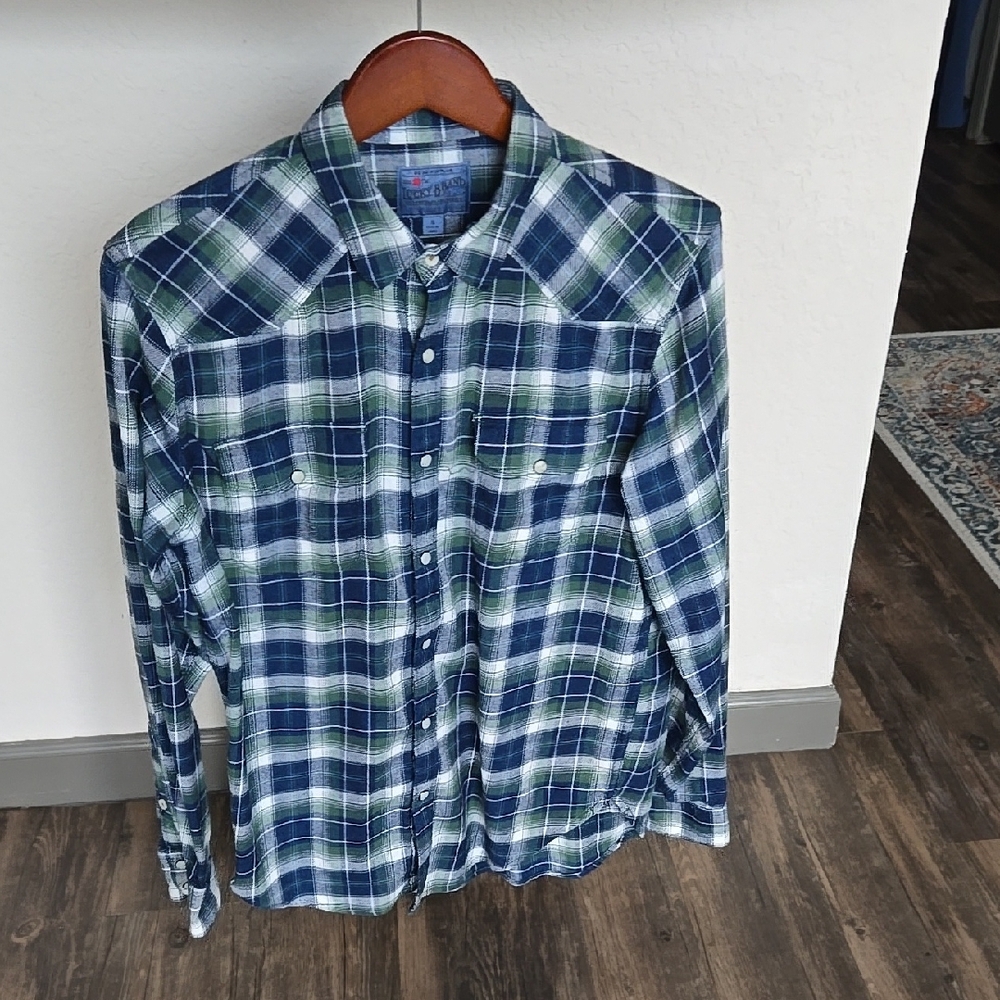 Lucky Brand Saturday Stretch Plaid Flannel Shirt Small Soft and lightweight.